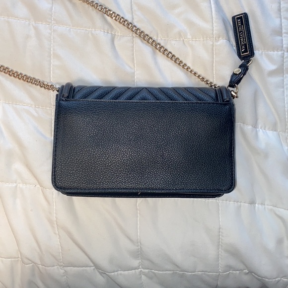 Victoria Secret Shoulder Bag - Picture 7 of 7